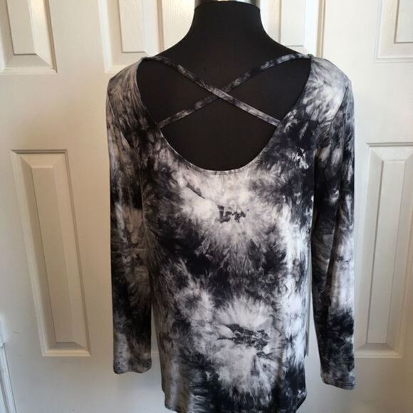 Karen Kane Top - Picture 3 of 5